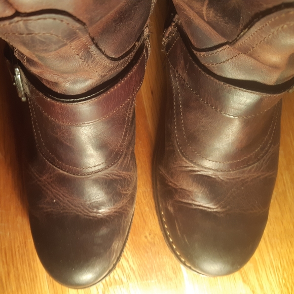 Bata Leather Boots - Picture 3 of 8